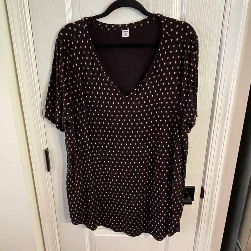 Old Navy Plus Size Luxe V Neck T-Shirt